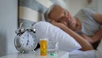 مشکلات خواب در افراد سالمند