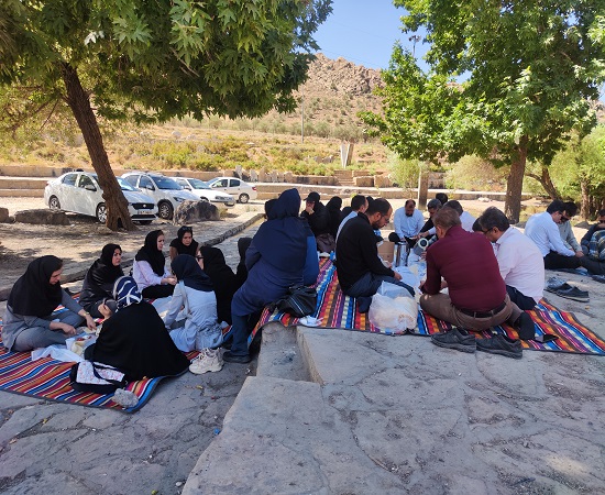 برگزاری دورهمی صبحانه کارکنان دانشکده بهداشت در فضای دل&zwnj;انگیز و سرسبز آب&zwnj;رکنی