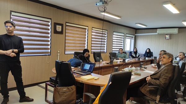 توسعه و ارزیابی سامانههای هوشمند تحلیل حرکات انسانی