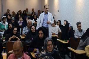  برگزاری کارگاه آموزشی توانمندسازی سالمندان با محوریت مناسب‌سازی محیط زندگی و پیشگیری از سقوط