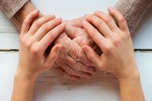 در مسیر امید؛ همراه با مراقبت‌های حمایتی و تسکینی از بیماران و خانواده‌ها